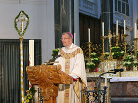 Diakonenweihe im Fuldaer Dom (Foto: Karl-Franz Thiede)